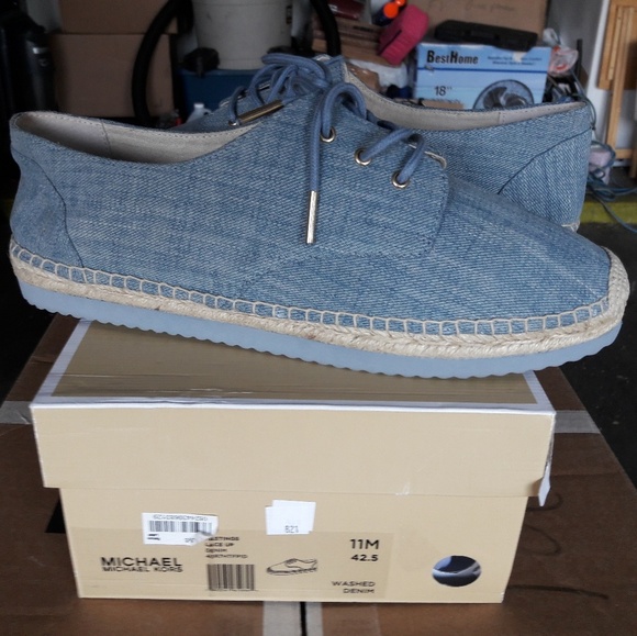 Michael Kors - Picture 5 of 6